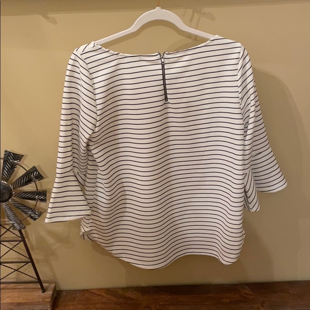 Women’s Quarter Sleeve Stripe Top - Picture 3 of 4